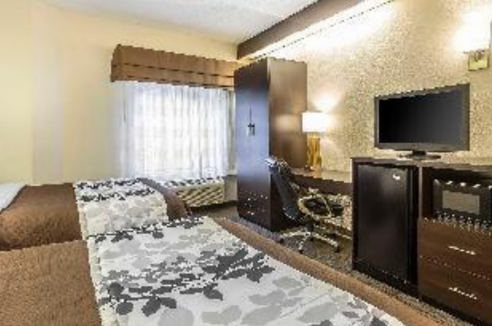 Queen Room with Two Queen Beds - Non-Smoking